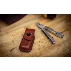 Étui Cuir Tanné Végétal Taille Moyenne - AINSWORTH Pour Pince LEATHERMAN 9 Étui Cuir Tanné Végétal Taille Moyenne - AINSWORTH Pour Pince LEATHERMAN -Pêche Boutique etui cuir tanne vegetal taille moyenne ainsworth pour pince leatherman 3