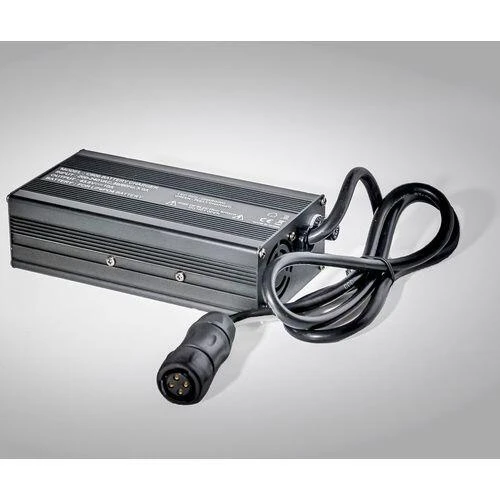 Valise Lithium PRESTIGE LifePo4 12 V 100 A + 1 Sortie Sondeur 20Amp 3 Valise Lithium PRESTIGE LifePo4 12 V 100 A + 1 Sortie Sondeur 20Amp – Image 3